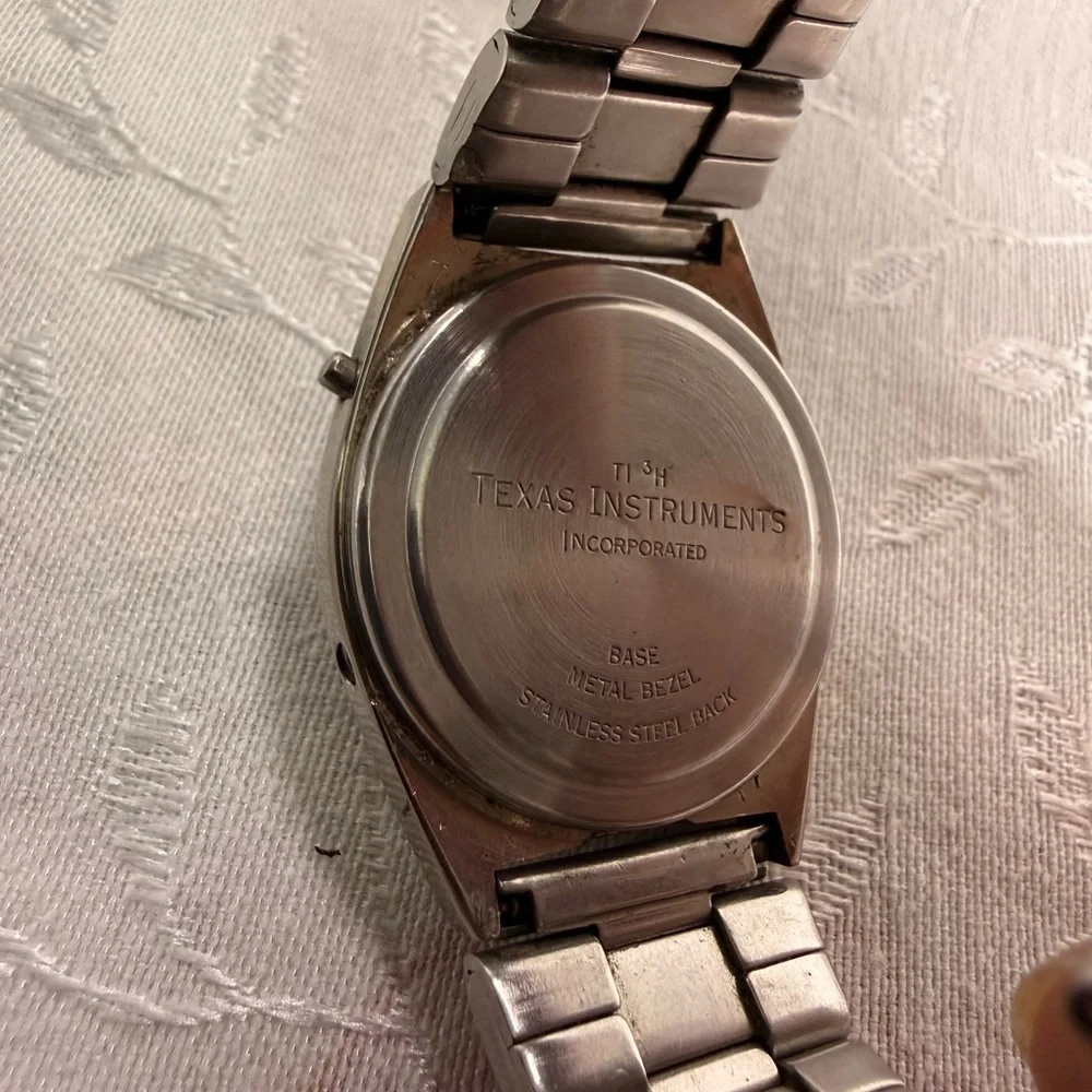 Texas Instruments Silver LCD Smartwatch - Picture 6 of 7